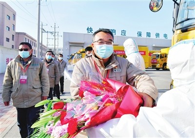 明日方舟资深干员tag最新_明日方舟资深干员搭配支援_明日方舟资深干员tag搭配
