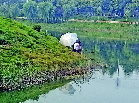 钓鱼春季配什么小药_春季钓鱼_钓鱼春季钓深还是钓浅