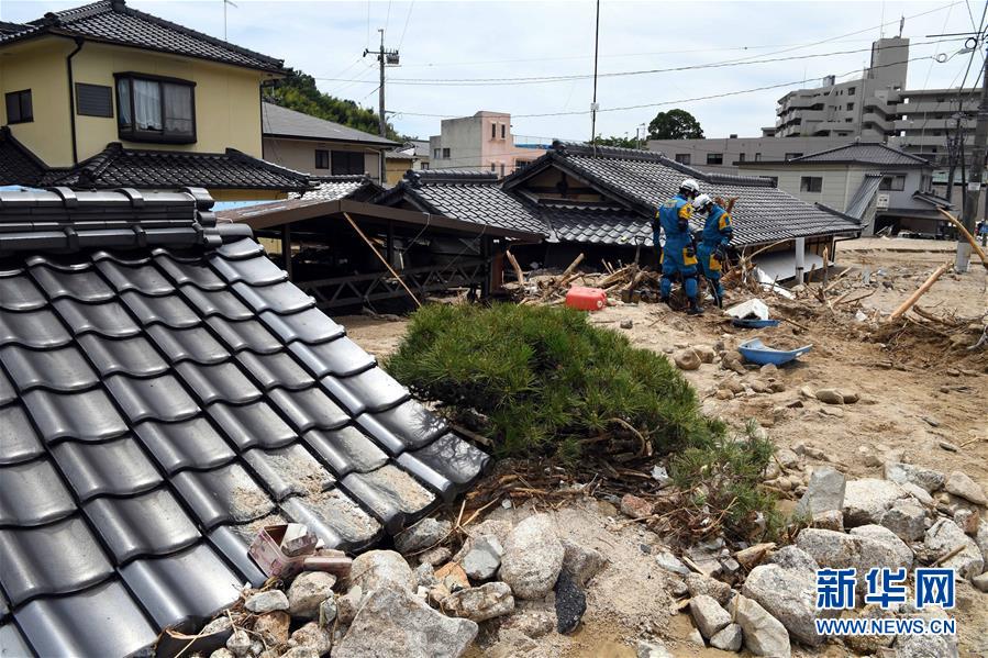 町城下的蒲公英类似动漫_町城下的蒲公英_城下町