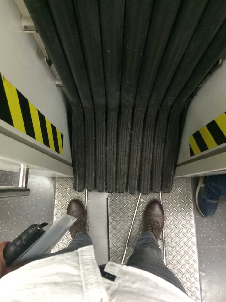 地铁跑酷滑板大全_地铁跑酷超级英雄滑板_地铁跑酷滑板英雄