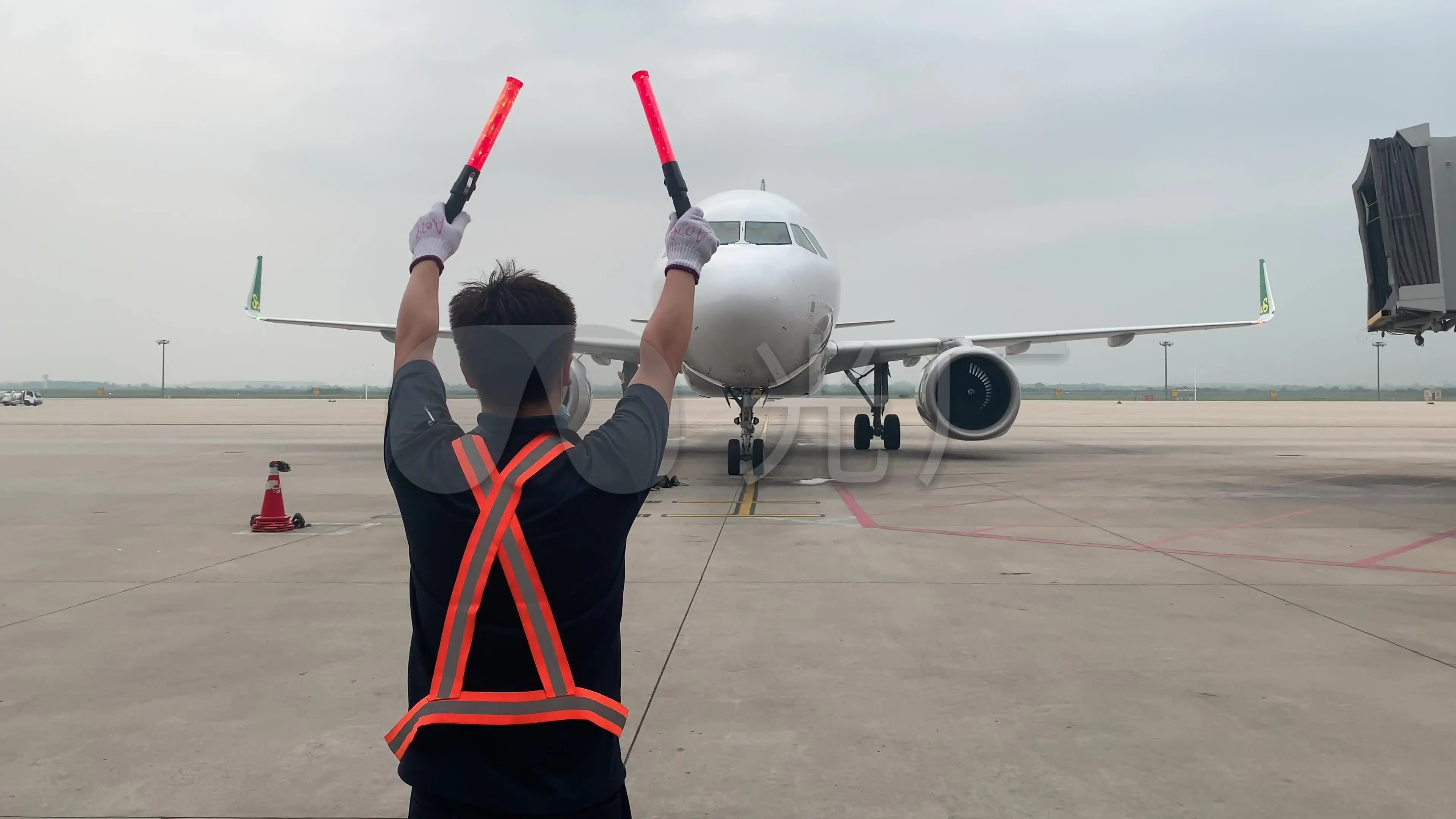 空中交通管制_空中交通管制一般延误多久_空中交通管制下载
