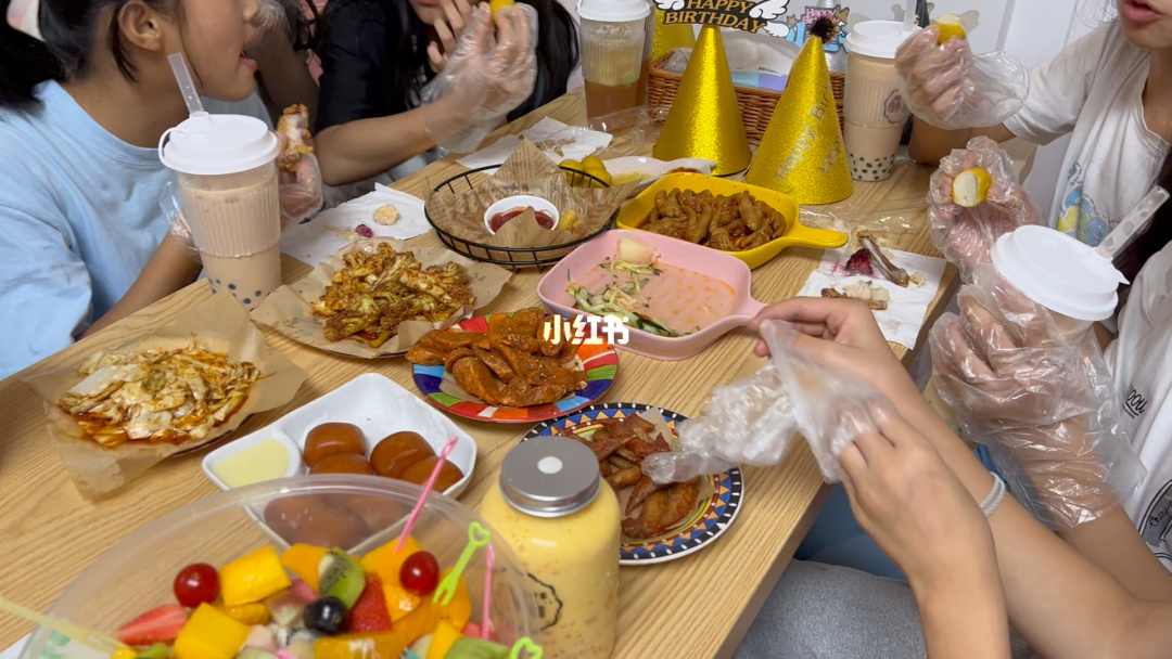 暖暖环游世界派对女王_女王派对_派对女王什么意思