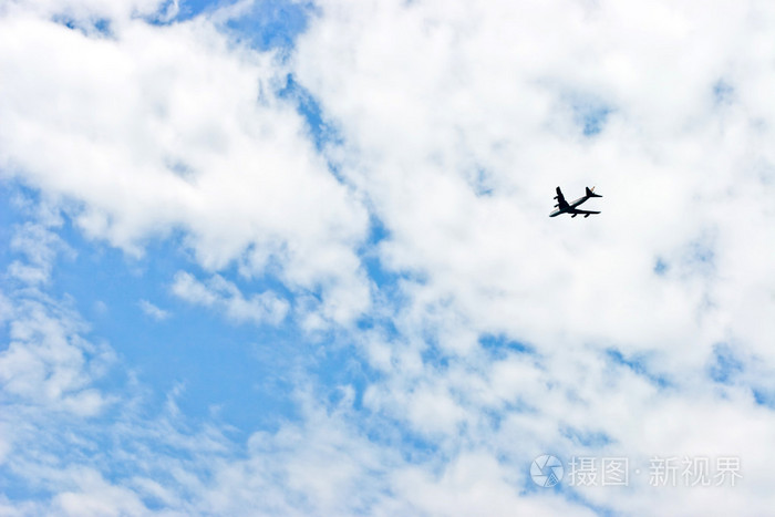 天空对决游戏手机_天空对决手机游戏怎么玩_天空对战