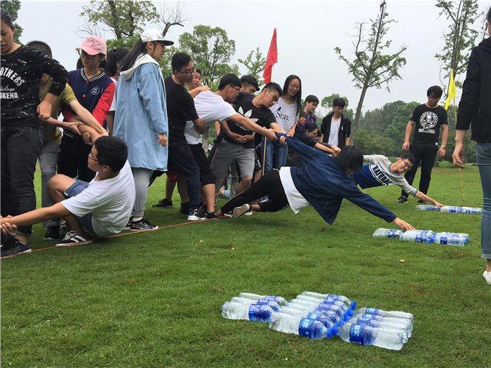 游戏手机放水_放水的小游戏_放水闯关的游戏