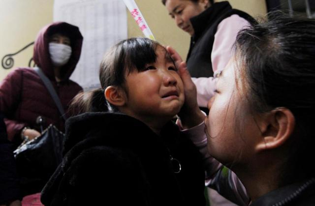 婴儿睡前游戏手机_宝宝睡前玩什么游戏合适_婴儿睡前互动游戏