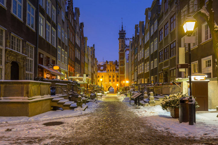 歌爱雪_爱存在歌词有哪些歌_爱丫爱丫歌曲的伴奏