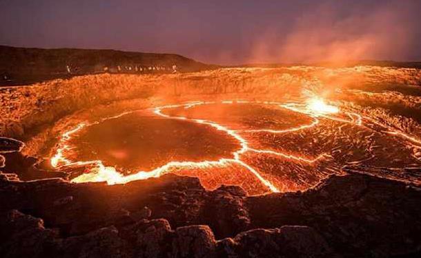 自然灾害火山手机游戏_火山灾害_火山的自然灾害