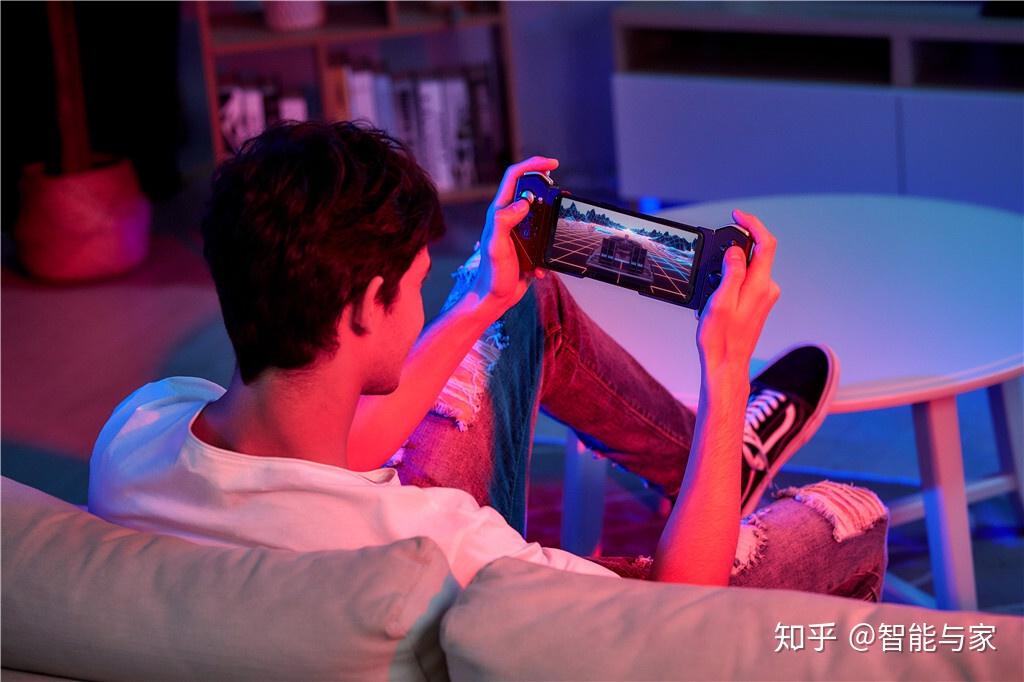知乎能玩手机游戏吗_知乎能玩手机游戏的软件_所有的手机能玩游戏吗知乎