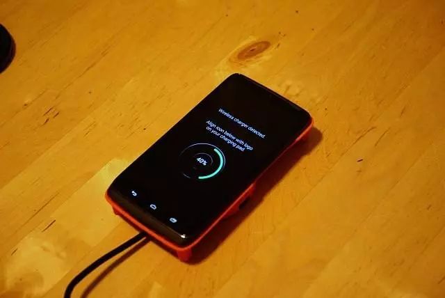游戏手机不支持无线充_无线充电器玩游戏_无线充电时候可以玩吗