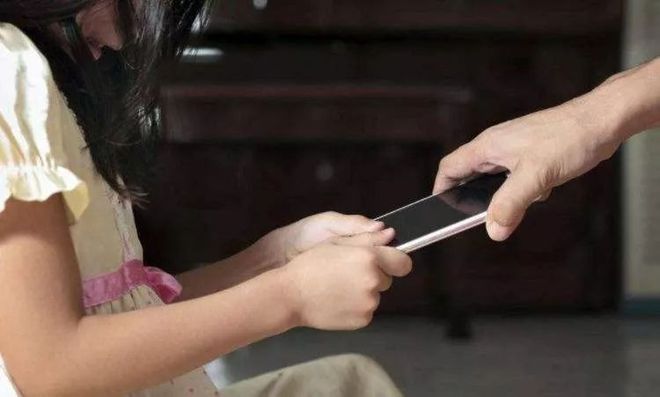 游戏发烧手机_发热办玩手机游戏会时间变长吗_玩游戏时手机会发热怎么办