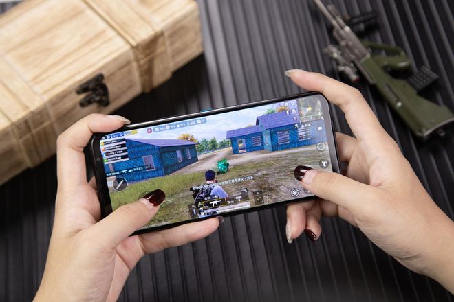 游戏买什么手机最省心女生_ps4买游戏怎么买_手机折磨小女生游戏