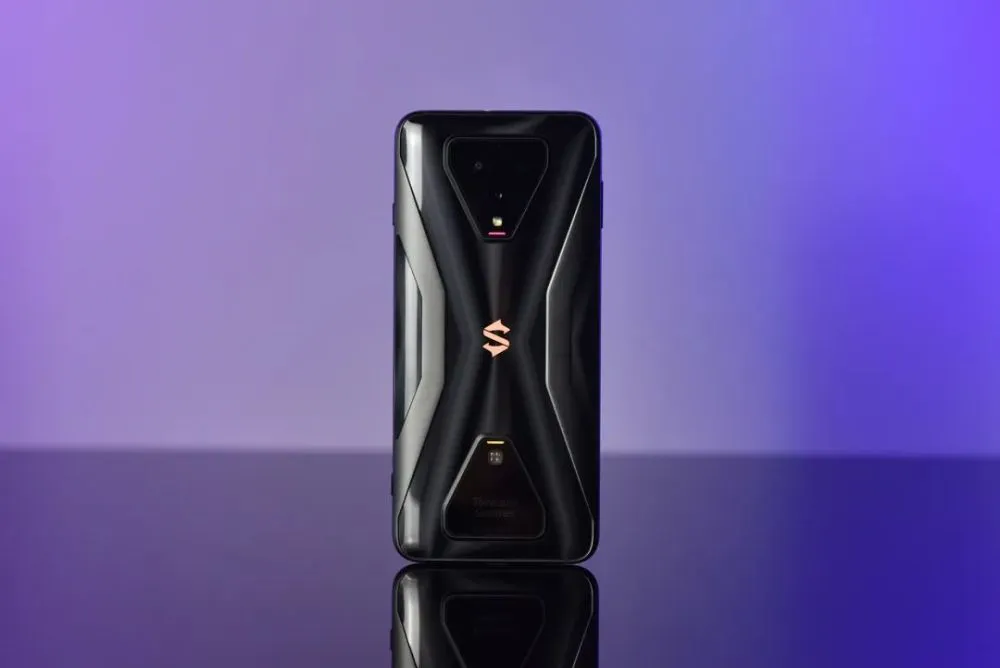 腾讯黑鲨游戏手机有语音_腾讯游戏手机黑鲨3_语音腾讯手机游戏有黑鲨手机吗