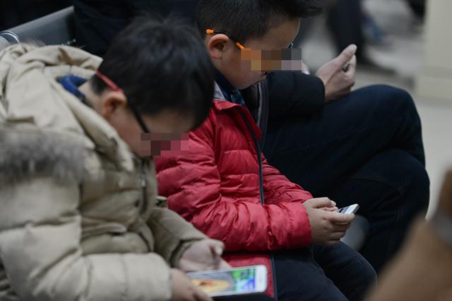 学生用游戏手机_学生游戏手机能打电话吗_学生的手机能玩游戏吗吗